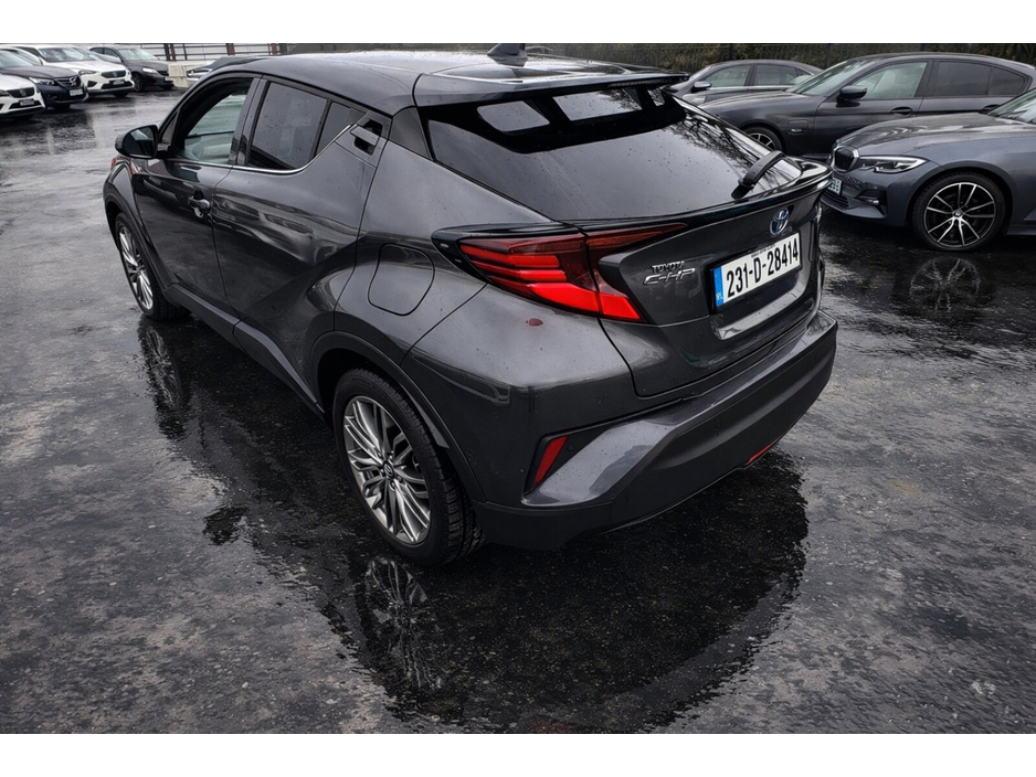 2023 Toyota C-HR - image 3