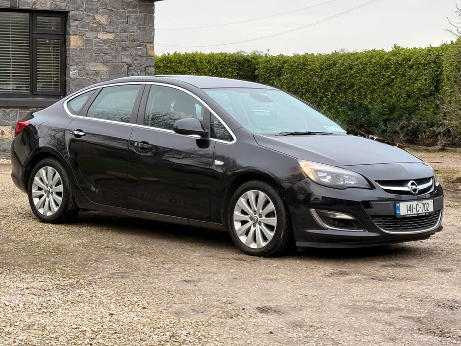 2014 Opel Astra Opel Astra 2014 1.3 Diesel Manual NCT&TaX €3,950