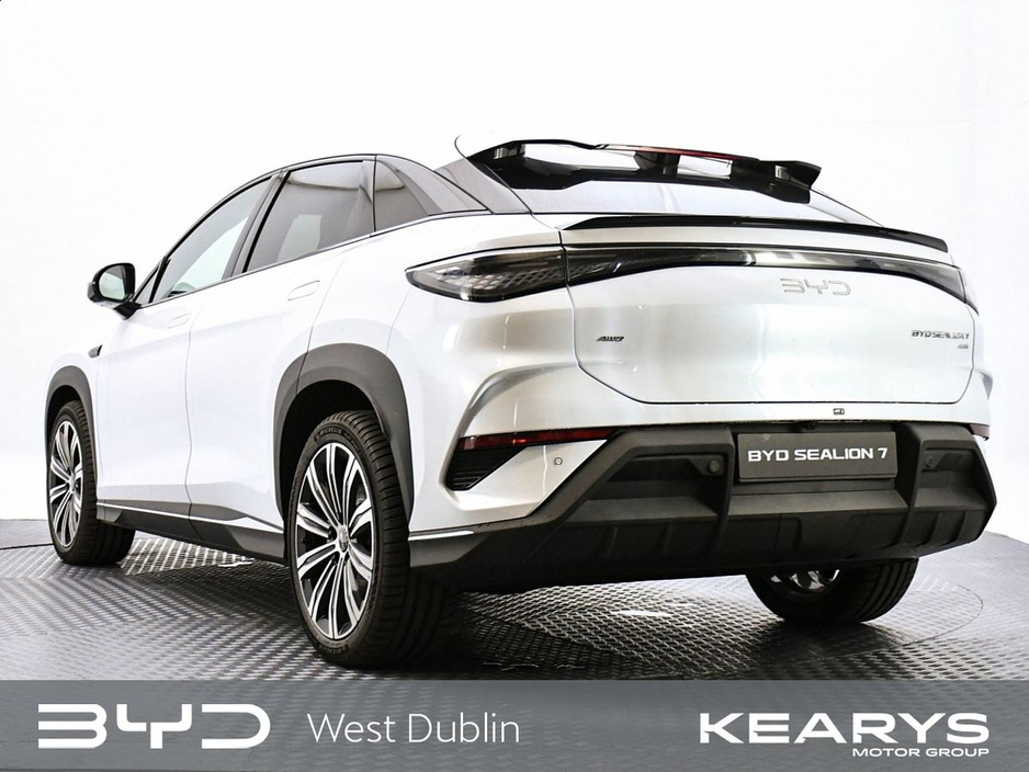 2026 BYD Sealion 7 - image 2
