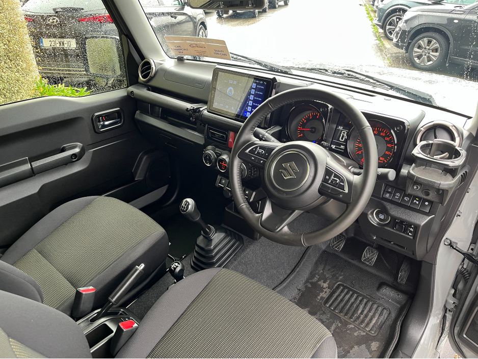 2024 Suzuki Jimny SIERRA 4 SEAT MANUAL 1.5 PETROL //LOW MILES//HIGH SPEC//HEATED SEATS//CRUISE CONTROL//KEYLESS ENTRY//REVERSE CAMERA//