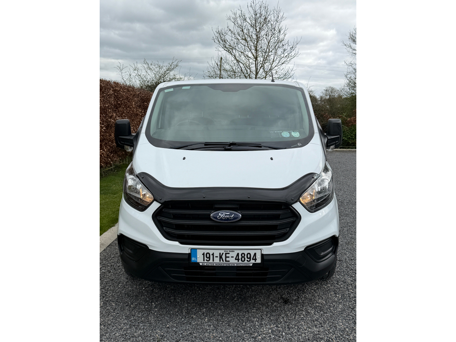 2019 Ford Transit Custom - image 9