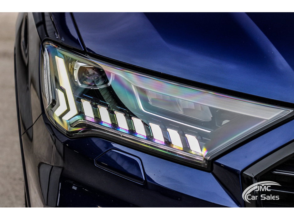 2020 Audi Q7 - image 10