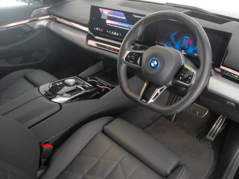 2024 BMW i5 - image 6