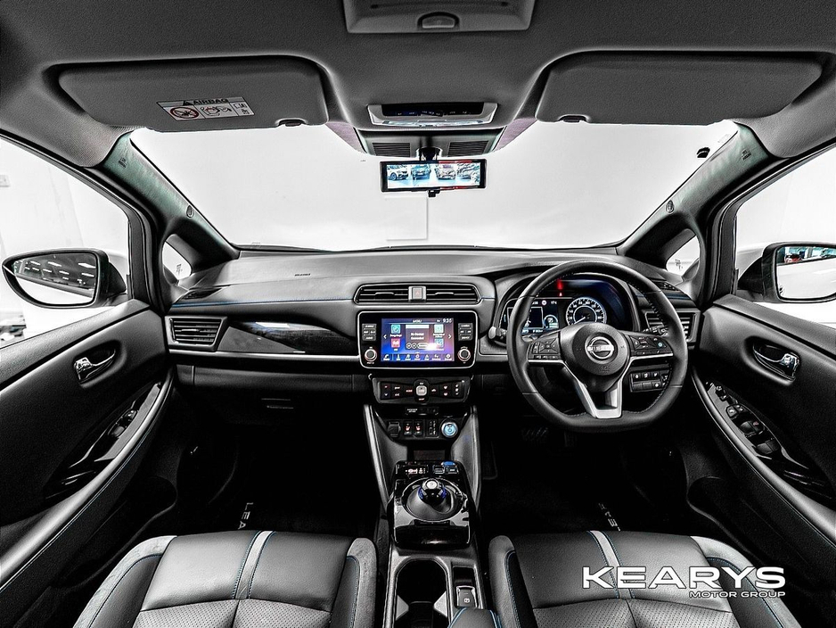 2022 Nissan Leaf - image 10