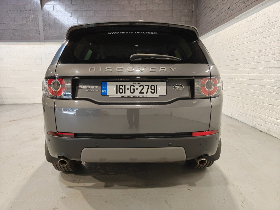 2016 Land Rover Discovery Sport - image 7