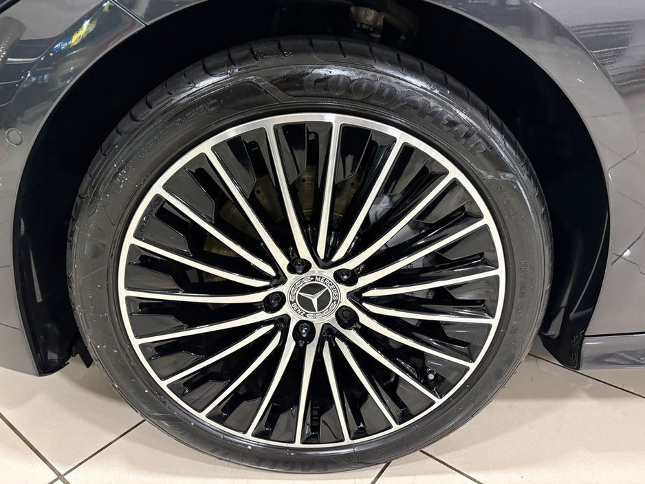 2025 Mercedes-Benz CLE 300e AMG LINE PREMIUM=PAN ROOF//ONLY 10000 MILES//AS NEW=1 YEAR WARRANTY=TAILORED FINANCE PACKAGES AVAILABLE=TRADE IN'S WELCOME €67,995