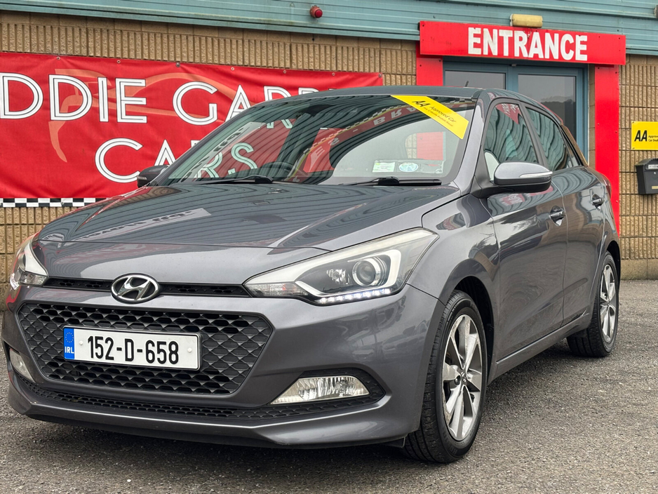 2015 Hyundai i20 - image 2