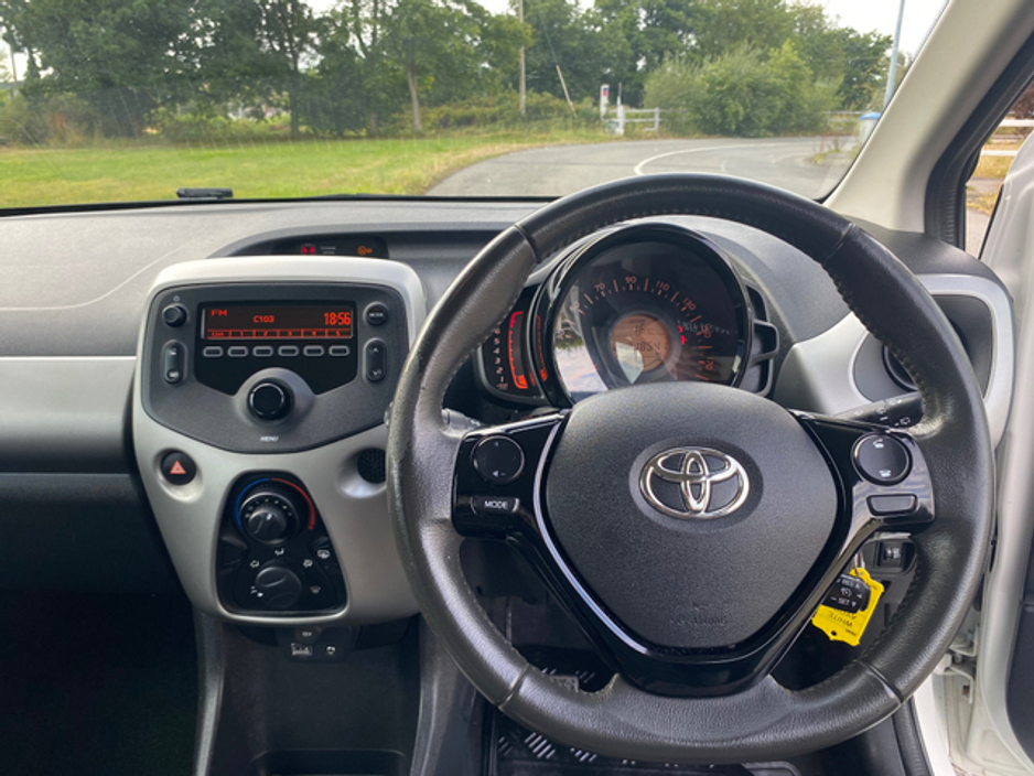 2015 Toyota Aygo 1.0 5DR X-PLAY 4DR €6,950