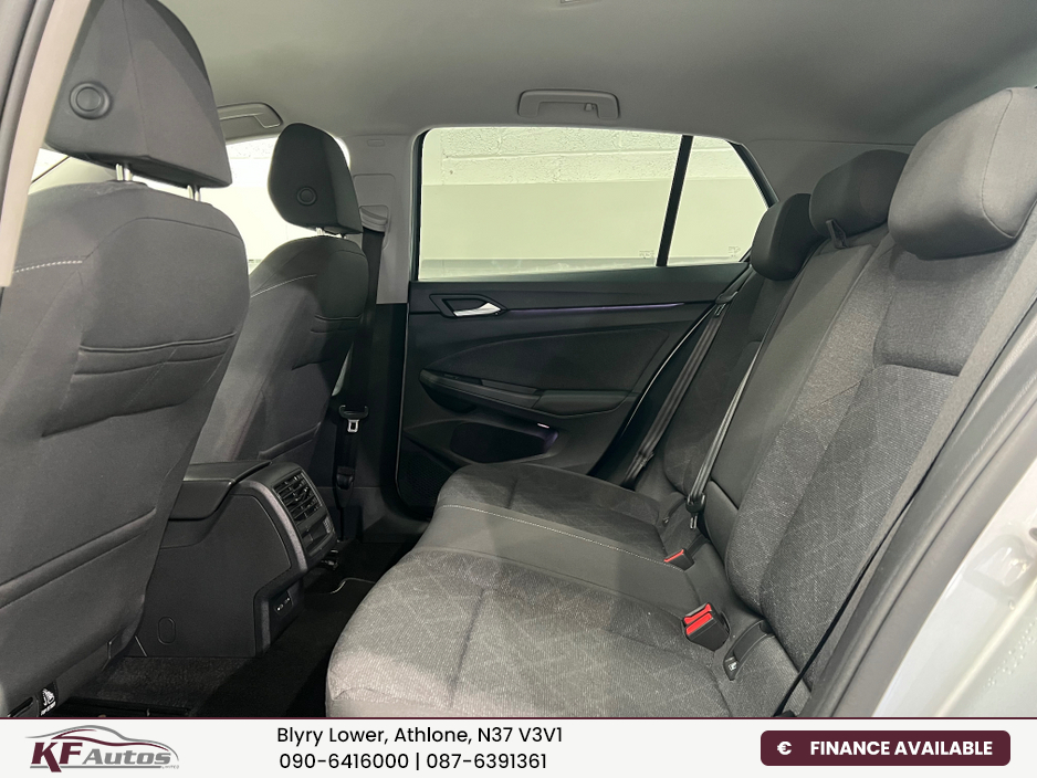 2023 Volkswagen Golf - image 14