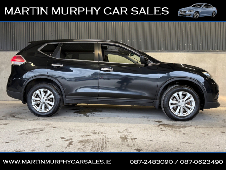 2015 Nissan X-Trail - image 2