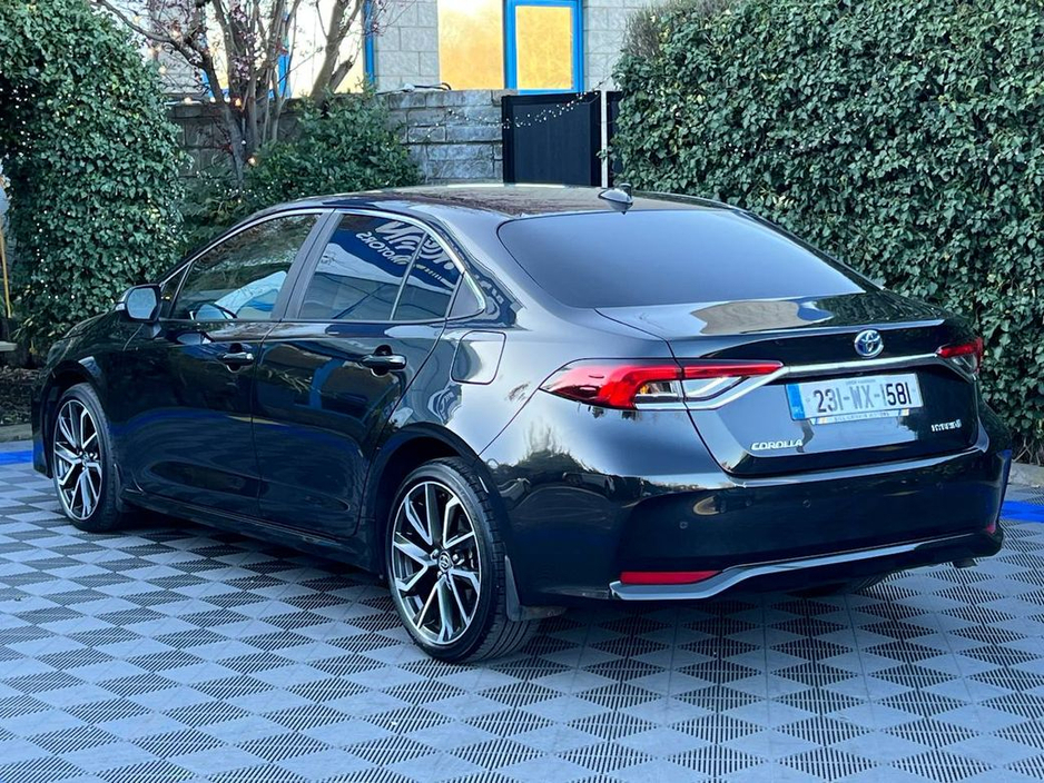 2023 Toyota Corolla - image 5