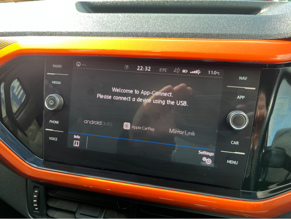 2020 Volkswagen T-Cross - image 21