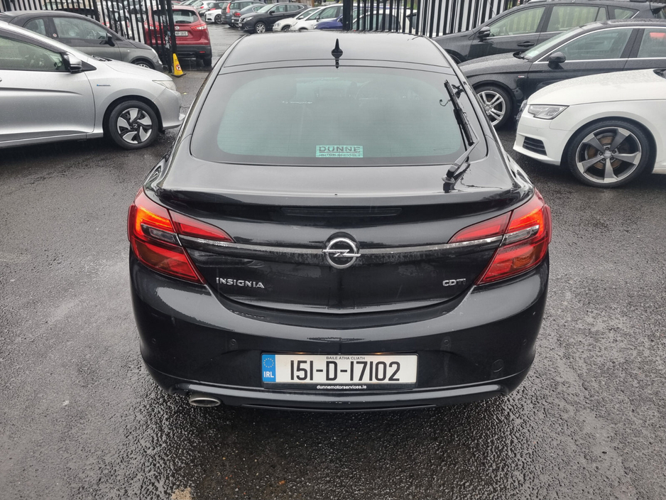 2015 Opel Insignia - image 13