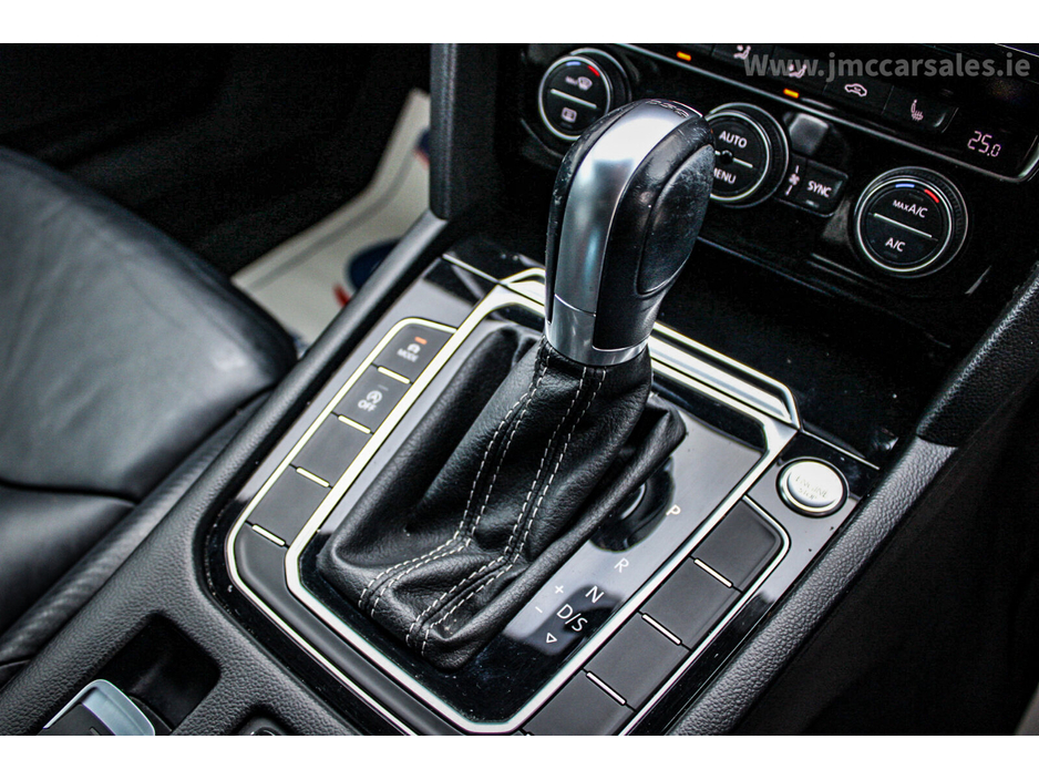 2018 Volkswagen Arteon - image 23