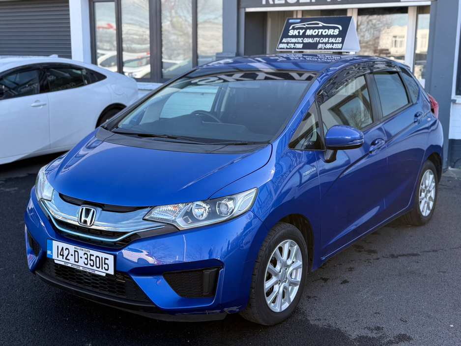 2014 Honda Jazz - image 3