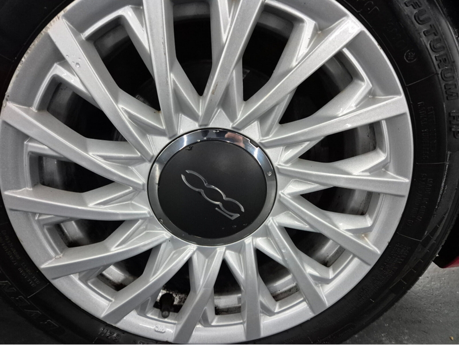 2018 Fiat 500 - image 16