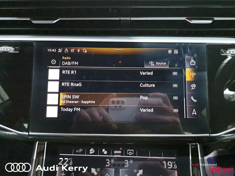 2024 Audi Q8 55TFSI E 394BHP QUATTRO S-LINE AUTOMATIC €84,900