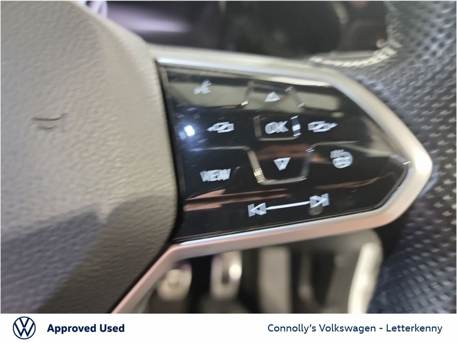 2021 Volkswagen Golf 1.5 TSI 130HP R-Line €25,750