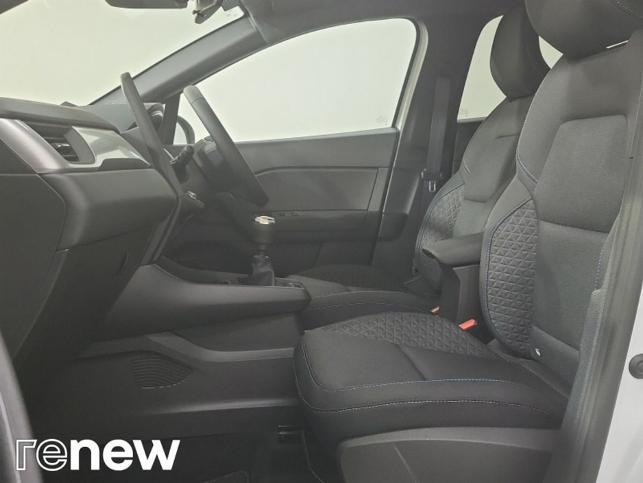 2026 Renault Captur - image 5