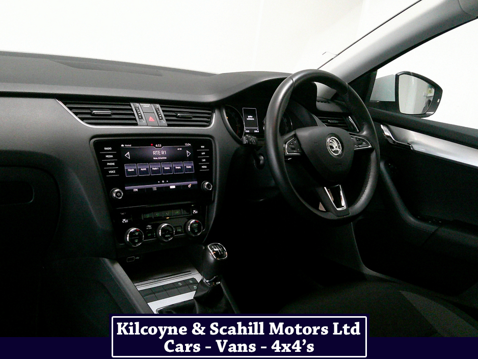 2019 Skoda Octavia - image 17