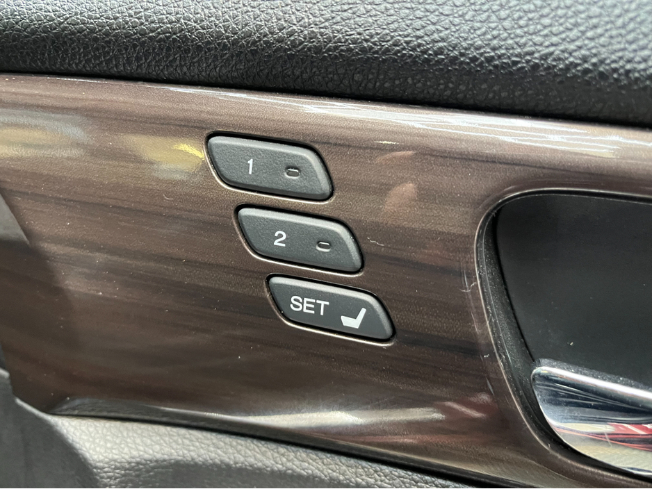 2018 Honda Accord - image 13