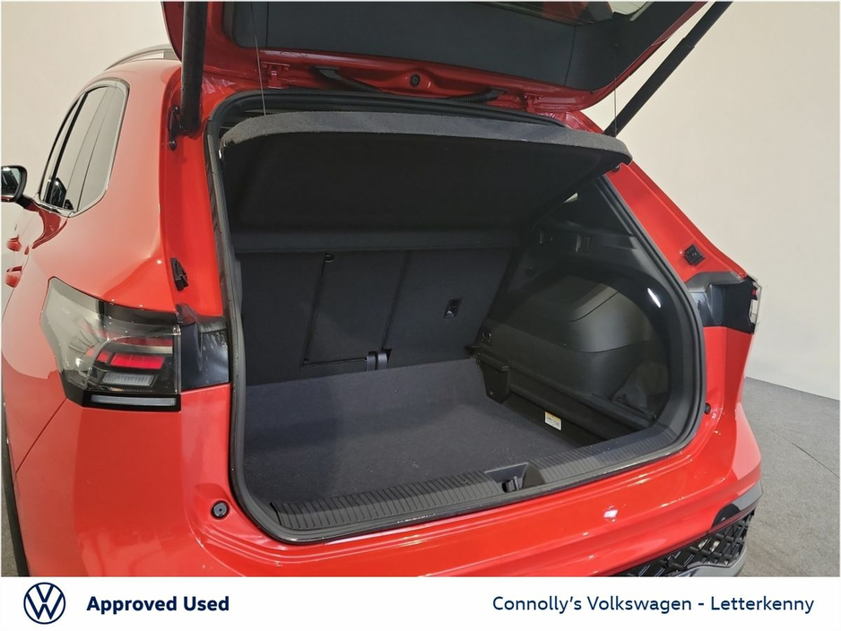 2024 Volkswagen Tiguan - image 9