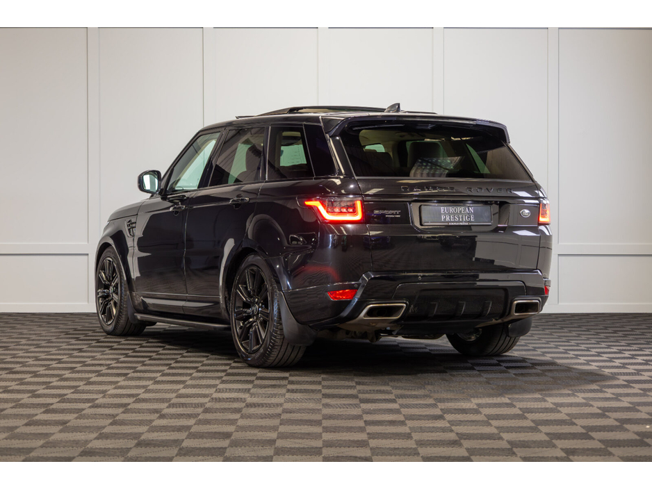 2022 Land Rover Range Rover Sport - image 4