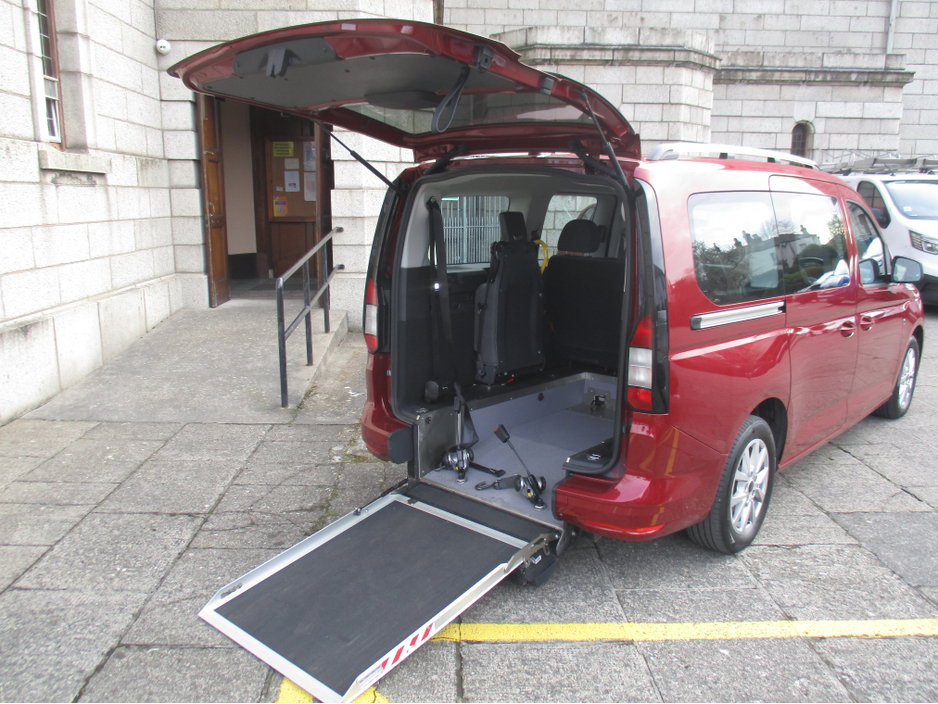 2023 Ford Tourneo Connect - image 10