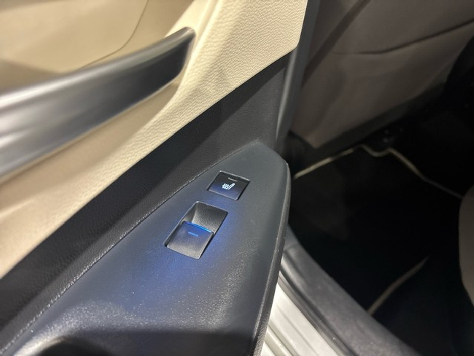 2021 Toyota Corolla HYBRID LUNA SPORT 4DR AUTO €22,950