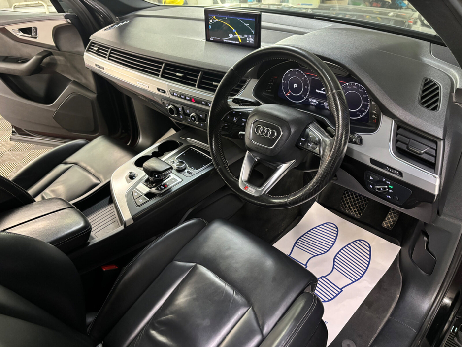 2015 Audi Q7 - image 9