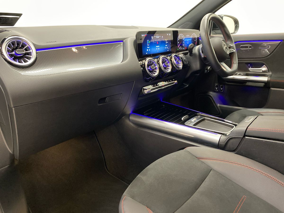 2024 Mercedes-Benz GLA Class - image 6