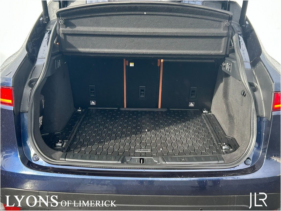 2017 Jaguar F-Pace - image 13