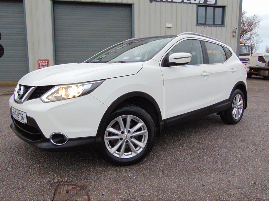 2016 Nissan Qashqai - image 2