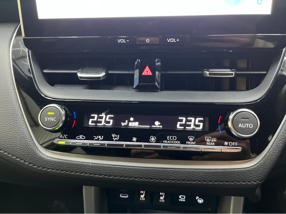 2024 Toyota Corolla - image 21