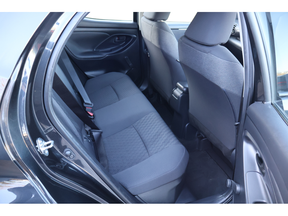 2023 Toyota Yaris HYBRID LUNA 4DR AUTO Great Spec 12 Months Warranty €18,495