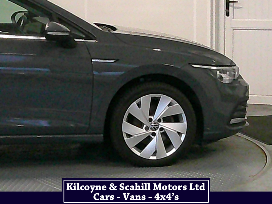 2022 Volkswagen Golf STYLE TDI €27,950