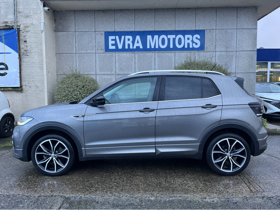 2020 Volkswagen T-Cross R-LINE 1.0 TSI PETROL MANUAL //SAT NAV//ADAPTIVE CRUISE CONTROL//REVERSE CAMERA// €18,950