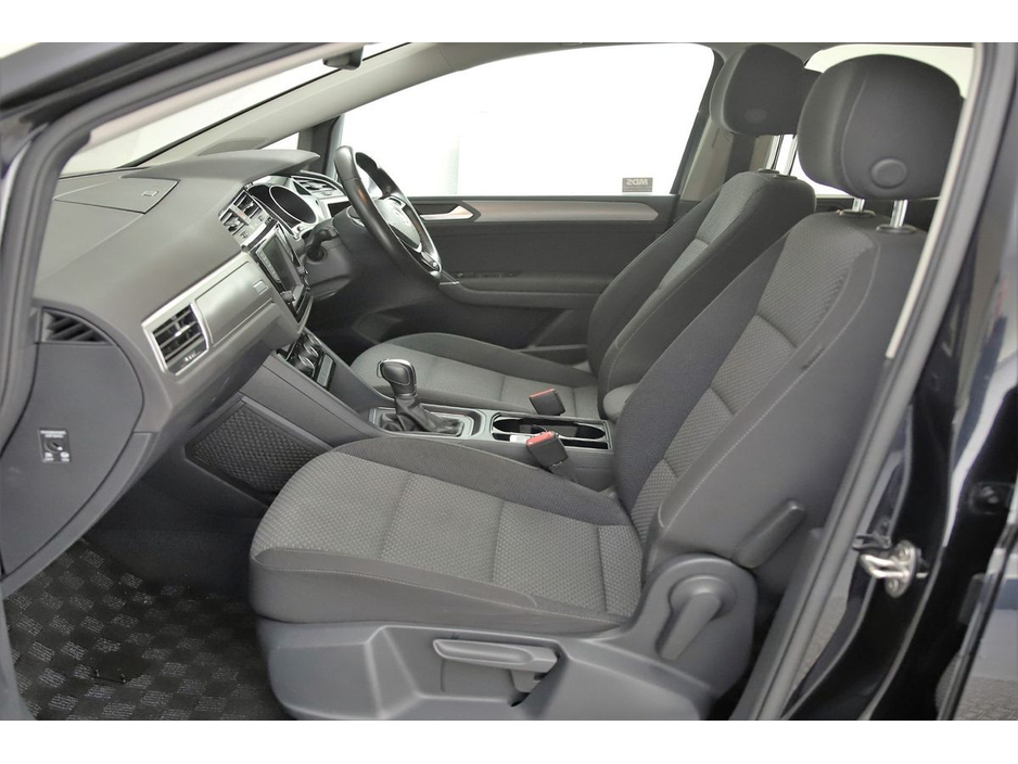 2017 Volkswagen Touran 1.4 TSI DSG COMFORTLINE *REVERSE CAM*CARPLAY*ANDROID AUTO*PARK SENSORS* €17,890