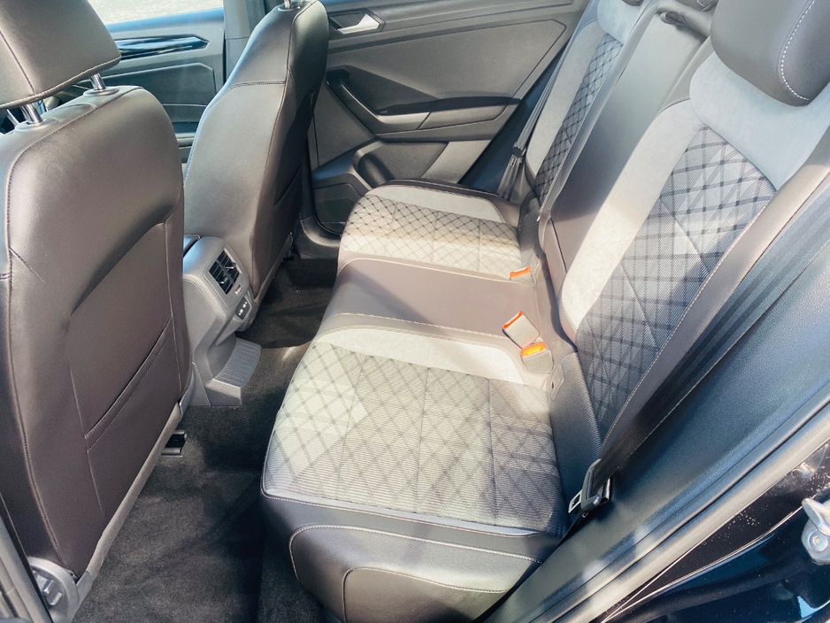 2022 Volkswagen T-Roc - image 22