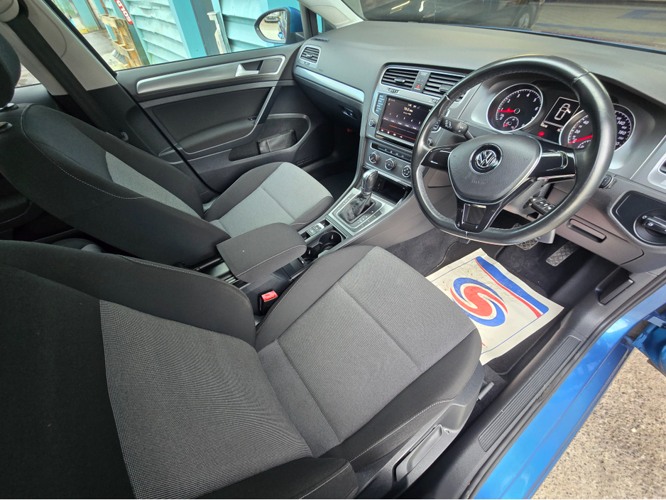 2016 Volkswagen Golf - image 10