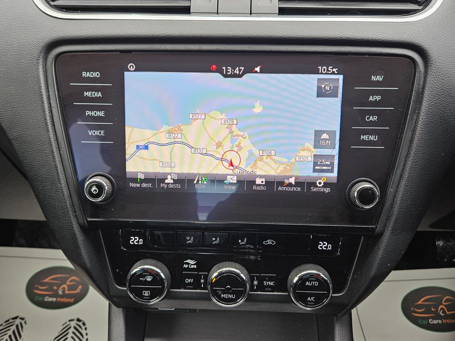 2020 Skoda Octavia - image 28