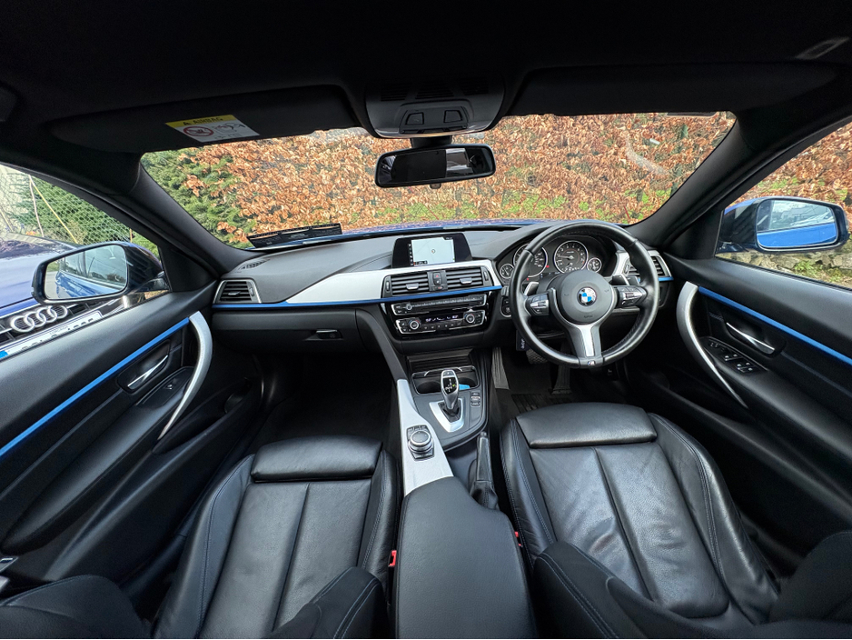 2019 BMW 3 Series - image 16