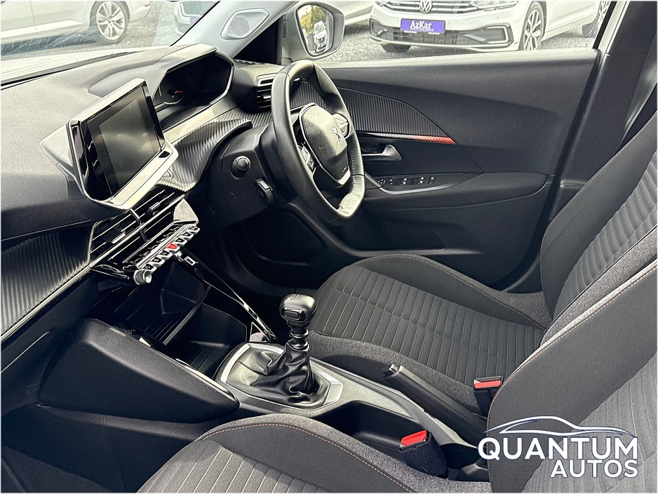 2022 Peugeot 2008 - image 13