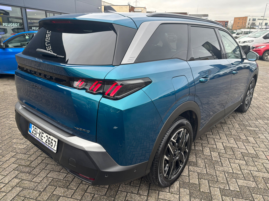 2025 Peugeot 5008 - image 5