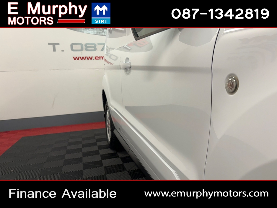 2023 Ford Transit Connect - image 21