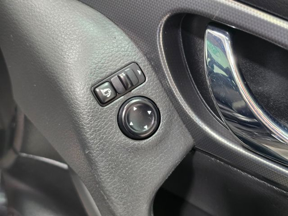 2017 Nissan Qashqai - image 26