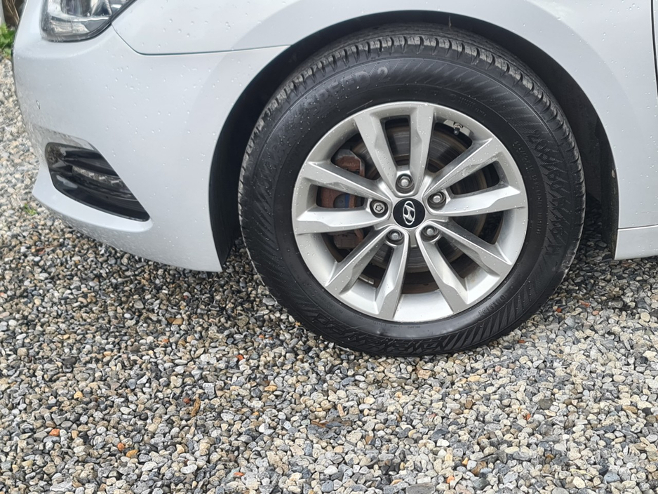 2016 Hyundai i40 - image 14