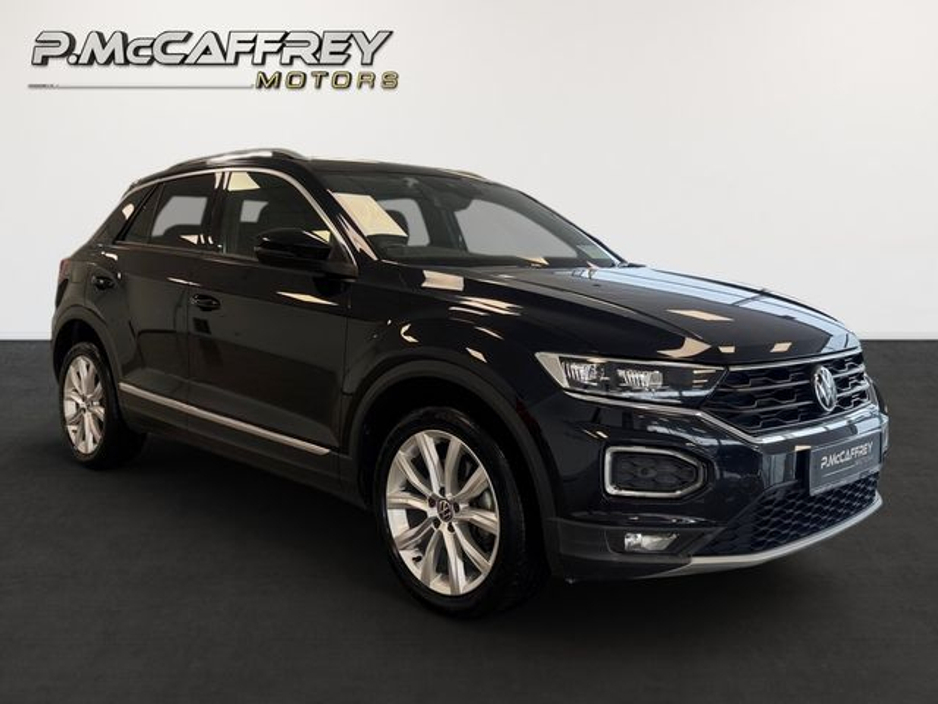 2021 Volkswagen T-Roc - image 3