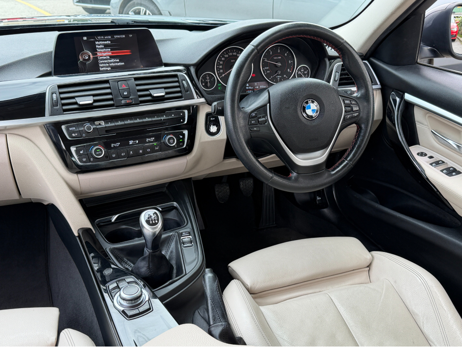 2017 BMW 3 Series - image 26