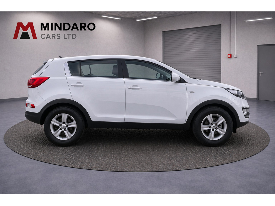 2015 Kia Sportage - image 8